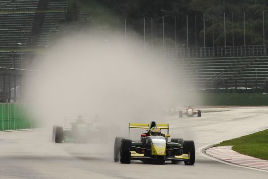 TS Corse monopolizza il podio di Imola in Formula 2000 Light