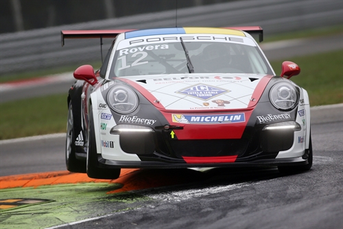 Duell Race nel  Campionato Italiano Gran Turismo con due Porsche 991